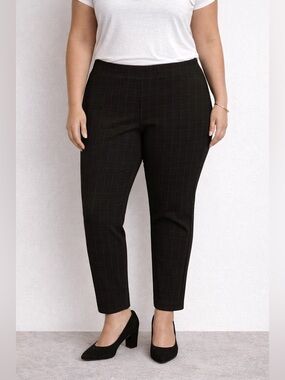 Maze Collection ankle cropped black pant with dotted squares pattern Woman’s 1X